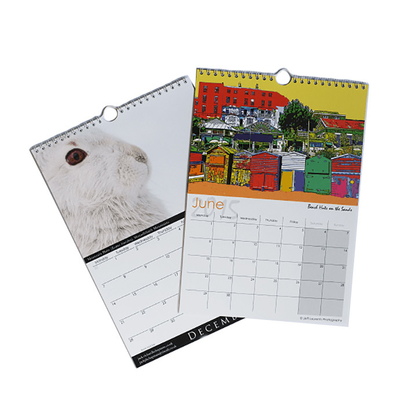 Διάφορα μεγέθη C2S Art Paper Calendar Printing 128gsm 157gsm 190gsm 210gsm