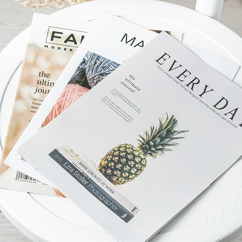 Glossy Matte Lamination Catalog Printing Magazine Full Color Custom Booklet OEM